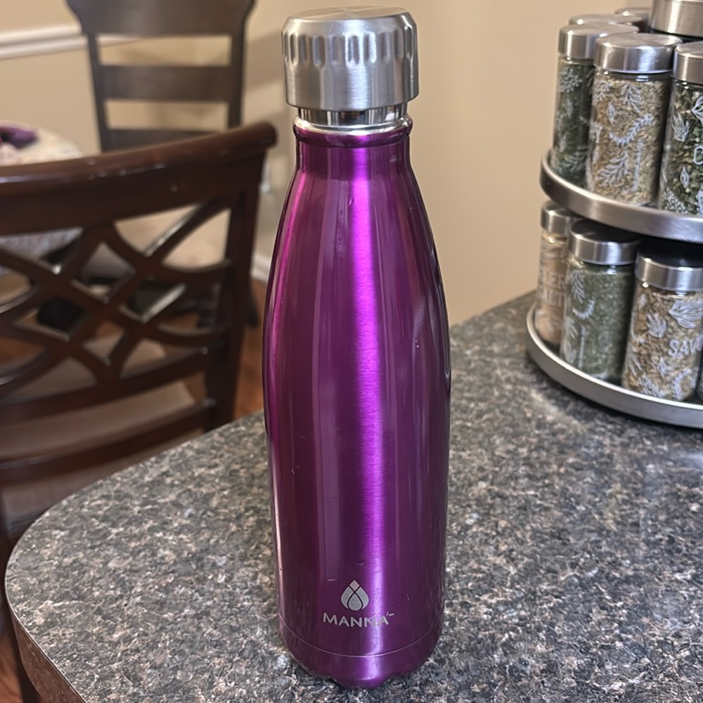 Manna metal water bottle 17oz